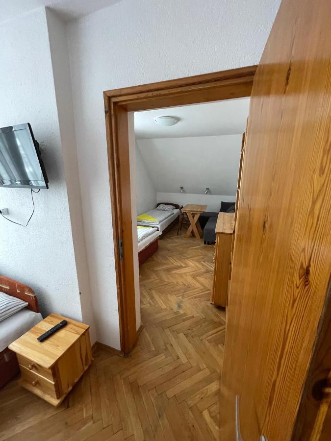 Gosciniec Ozna Hotel Kiczora Eksteriør billede